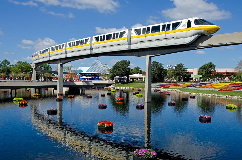 disney, tram, train-252809.jpg